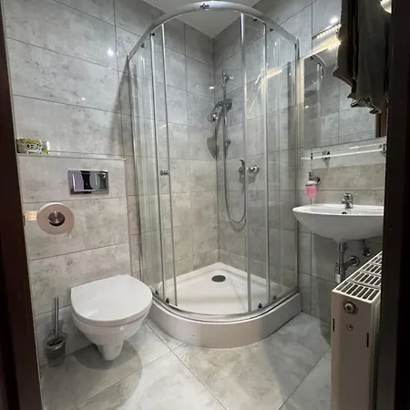 Aparthotel Restauracja Ibiza Ludwikowice Kłodzkie Exteriér fotografie