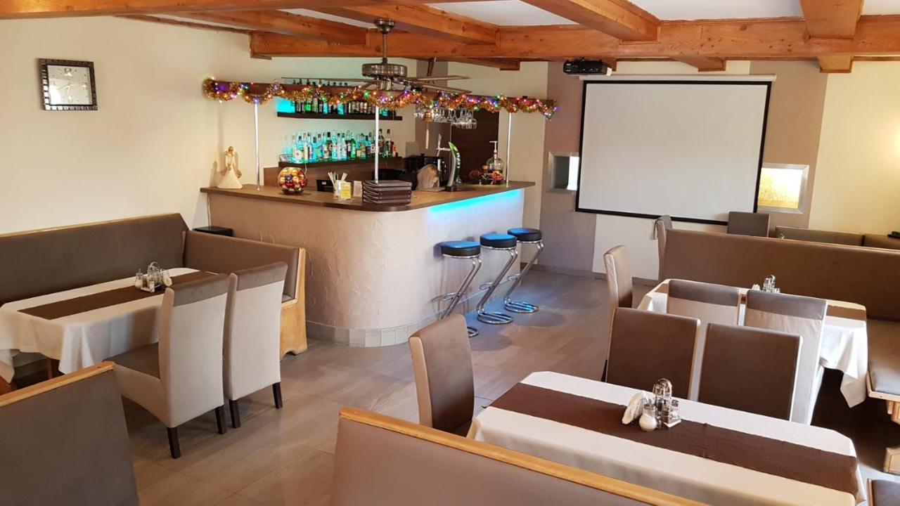 Restauracja Ibiza Hotel apartamentowy Ludwikowice Kłodzkie